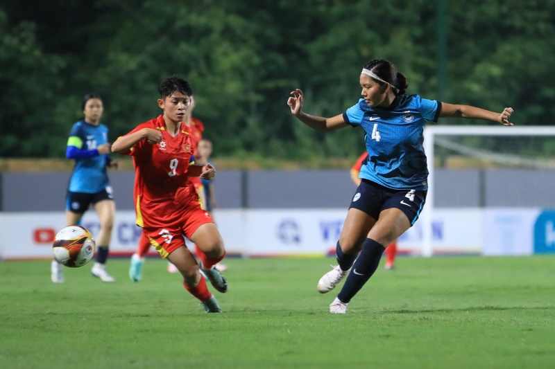 U20 nu Viet Nam thi dau tu tin truoc Singapore. Anh: Tuan Cuong