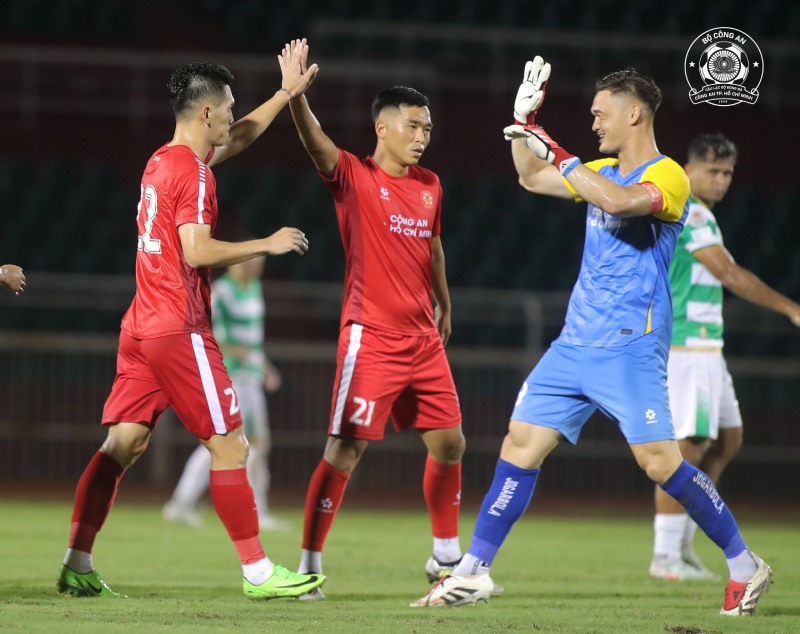 Cong an TPHCM la an so tai V.League 2025-2026. Anh: CATPHCM