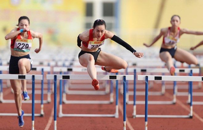 Athletes participating in the 2023 National Athletics Championship. Photo: Thu Khuc