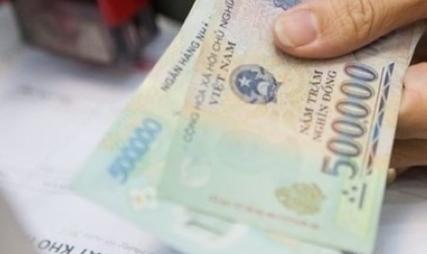 If they quit their jobs right before they are eligible for early retirement, civil servants will receive many severance allowances. Photo: Hai Nguyen