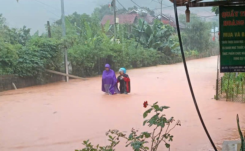 Rising rain and floods caused flooding in many places. Photo: Provided by Na Son Commune, Dien Bien Province