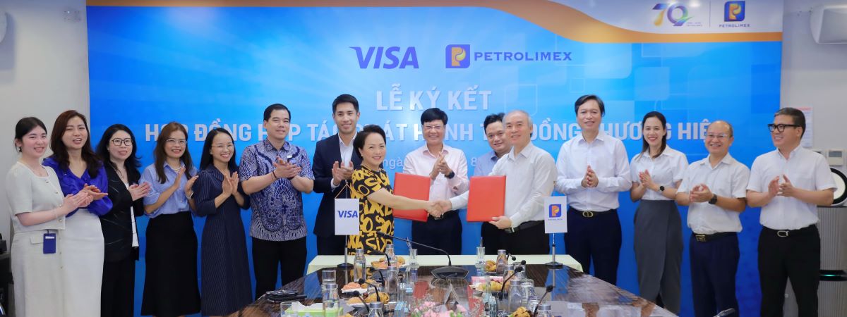 Visa and Petrolimex expand digital payment solutions with Co-branded Cards for individuals and businesses. Photo: Visa