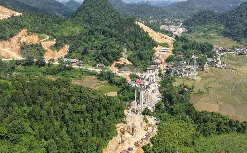 Cao Bang province is busy with 2 expressway projects passing through the area. Photo: Ngoc Hai