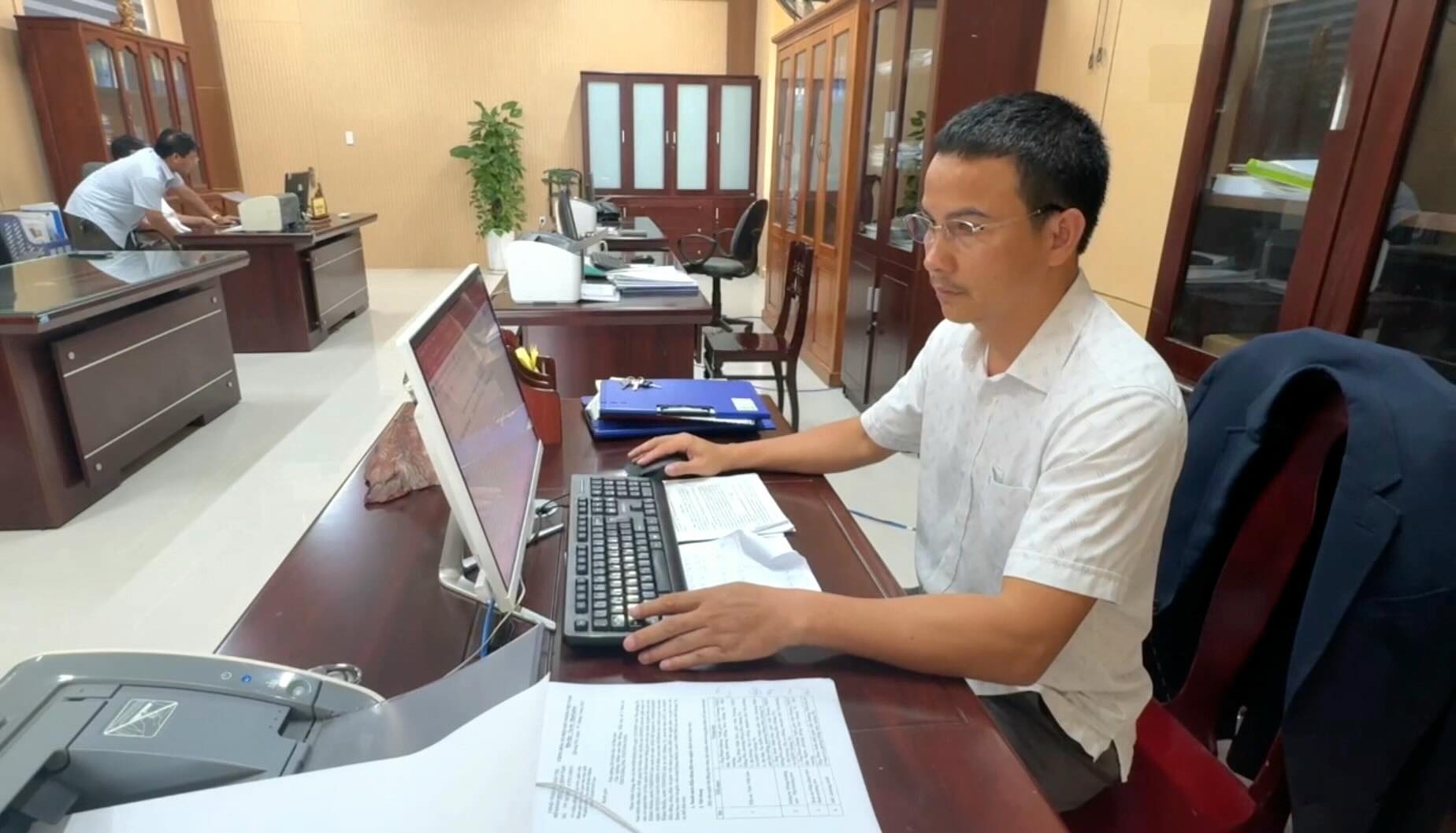 La confiance des fonctionnaires et des employes apres la fusion a Quang Tri