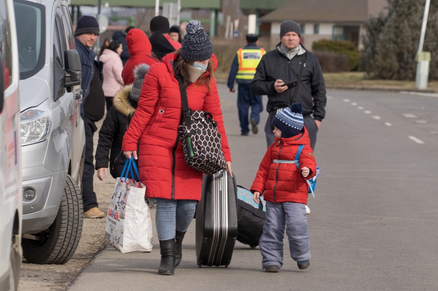 Ukrainian refugees arrived in Hungary in February 2022. Photo: Xinhua