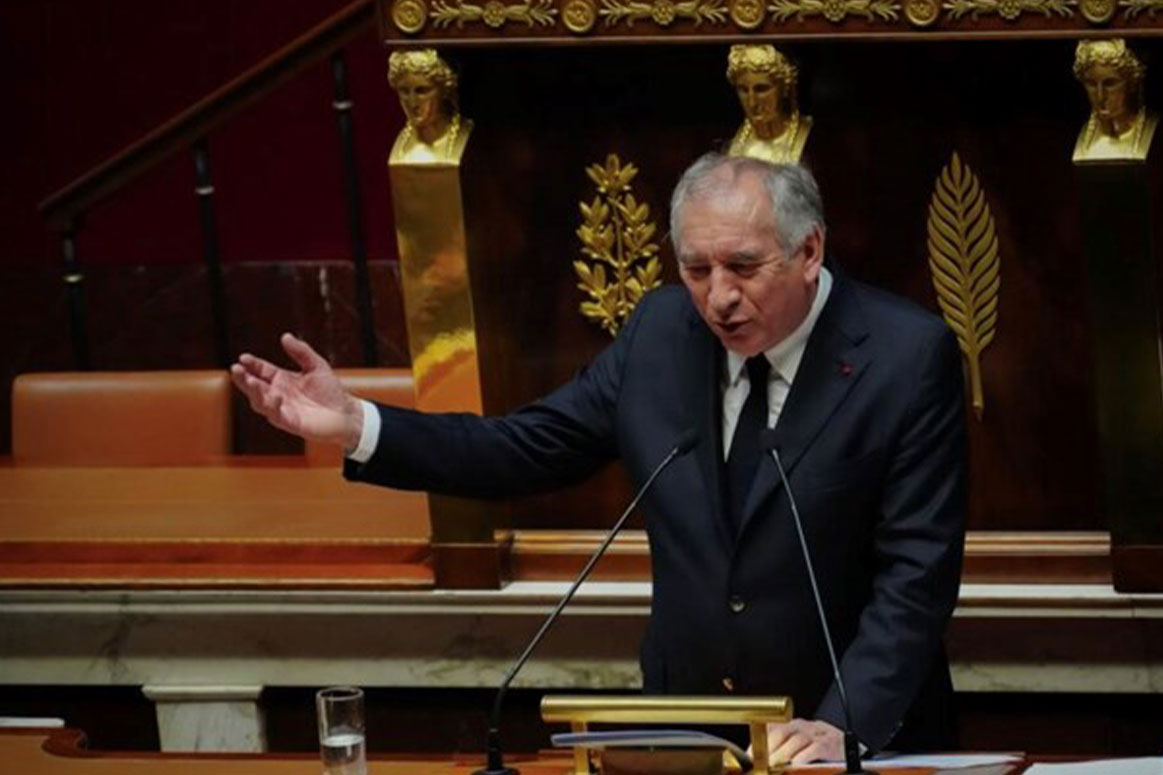 Thu tuong Phap Francois Bayrou