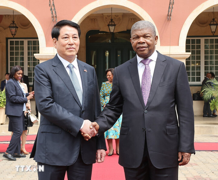 Chu tich nuoc Luong Cuong va Tong thong Angola Joao Manuel Goncalves Lourenco. Anh: TTXVN