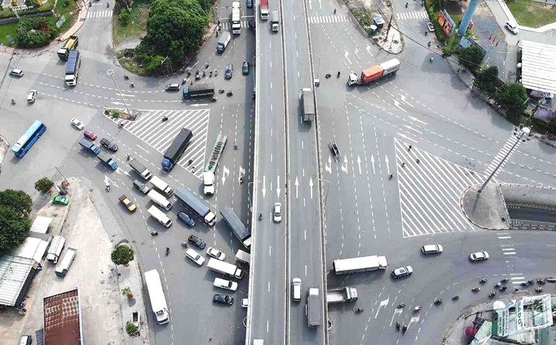 The traffic intersection at Vung Tau intersects with National Highway 51 in Dong Nai province. Photo: HAC