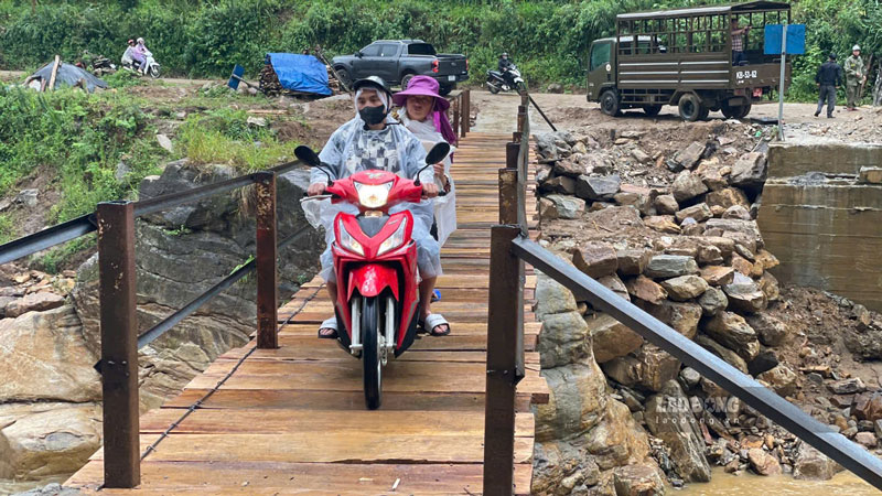 Cau tam Sim San o xa Y Ty, tinh Lao Cai hien nay. Anh: Dinh Dai 