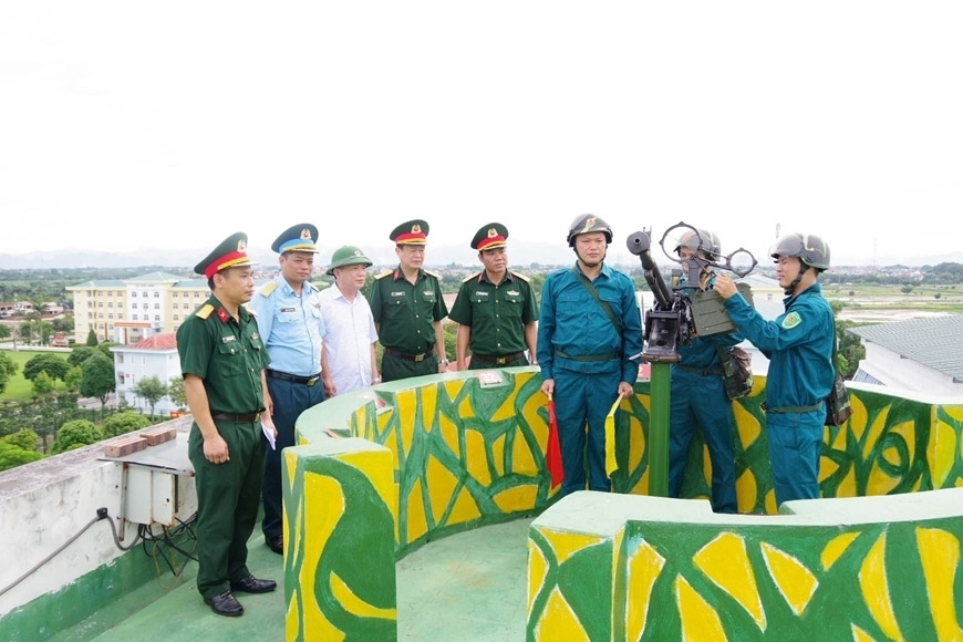 ハノイ人民委員会は、常任機関を設立することを決定しました。市民委員会運営委員会の常任委員会のための諮問および支援機関。写真：People's Military新聞