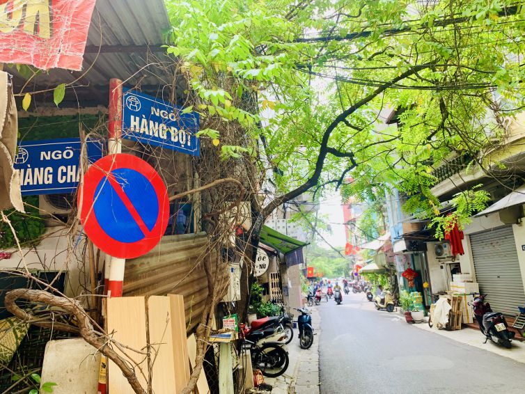 Hang Bot Alley. Photo: Hai An