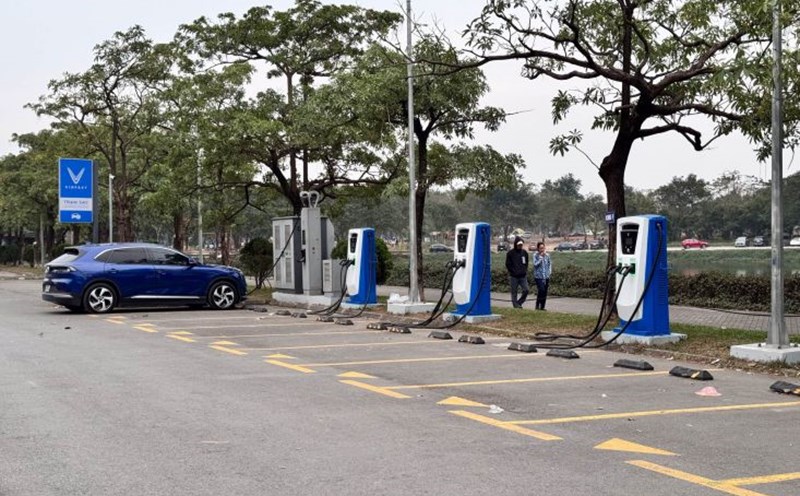 Electric vehicle charging stations in Vietnam are under development. Photo: V-Green