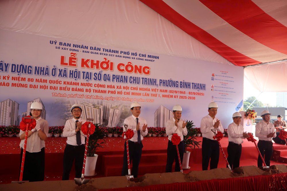 Le khoi cong du an Nha o xa hoi so 4 Phan Chu Trinh, quan Binh Thanh sang 8.8.2025. Ảnh: Anh Tu