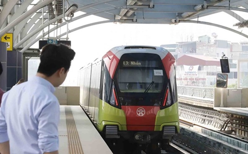 More than 200 technical errors after nearly a year of operation of the Nhon - Hanoi Railway Station metro line. Photo: To The