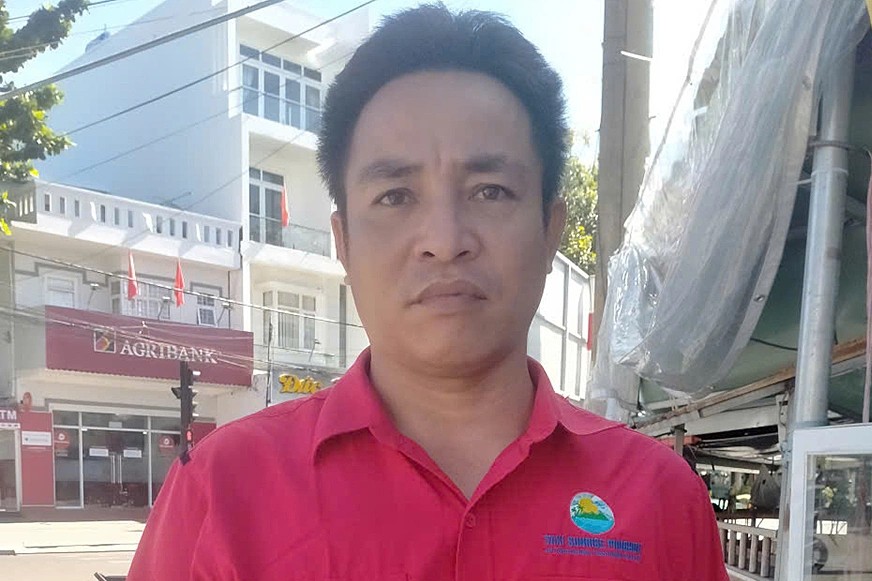 Chan dung tai xe Hon tai Con Dao. Anh: NVCC