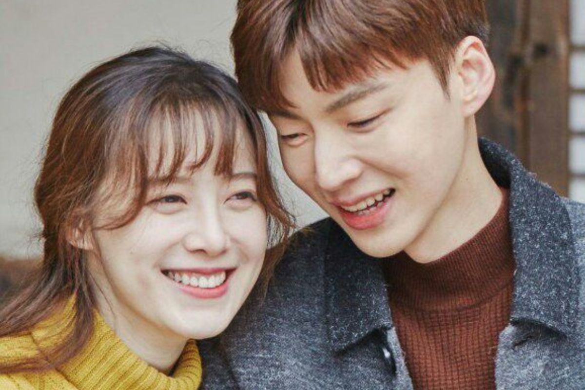 Goo Hye Sun and Ahn Jae Hyun. Photo: Newlywed Diary producer