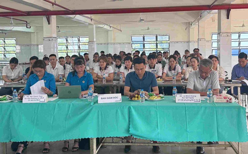 The Congress established a grassroots trade union at Vietnam Production and Trading Company Limited. Photo: Duy Linh