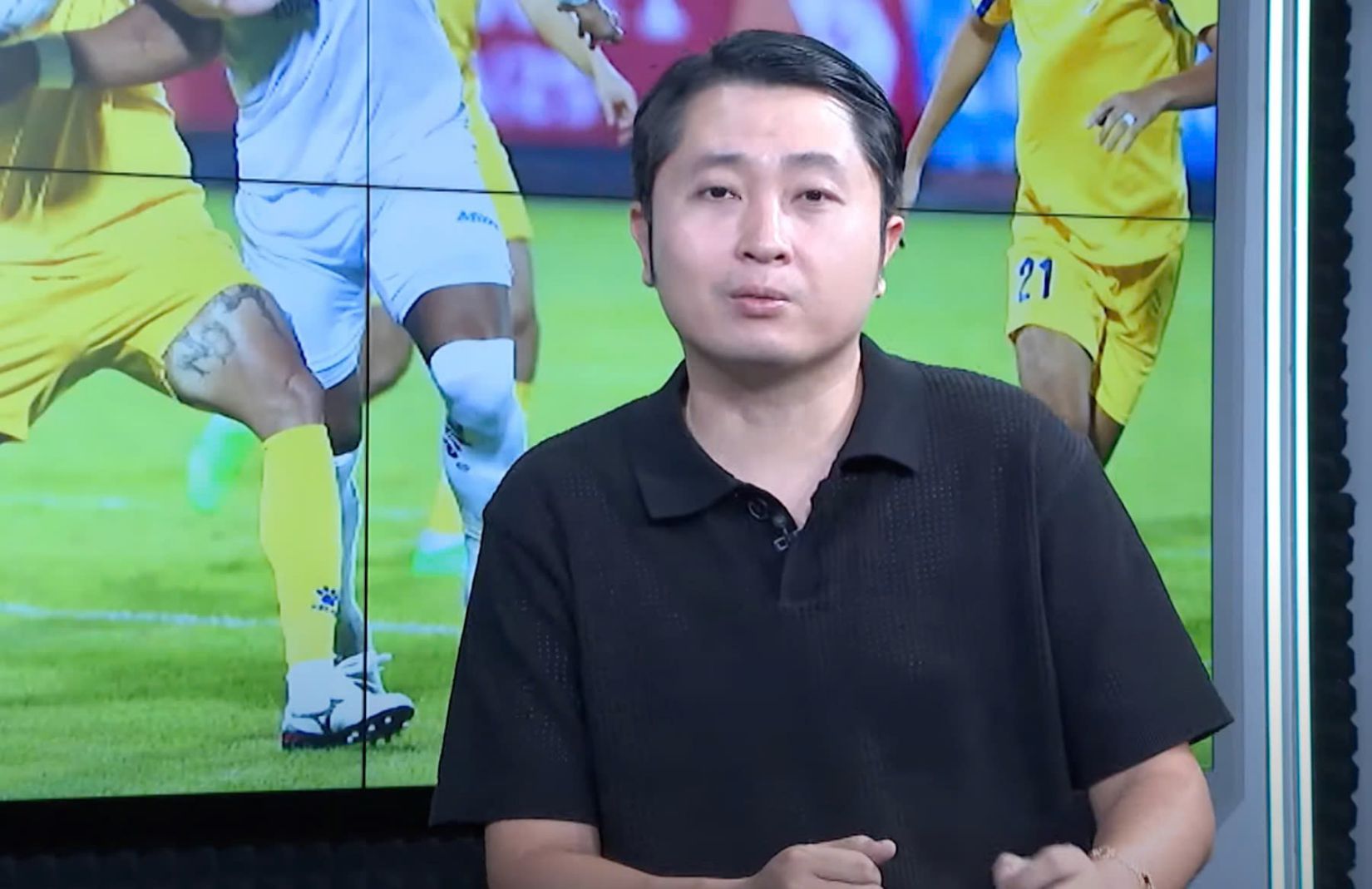 Binh luan vien Hoang Hai. Anh: Hoang Hue