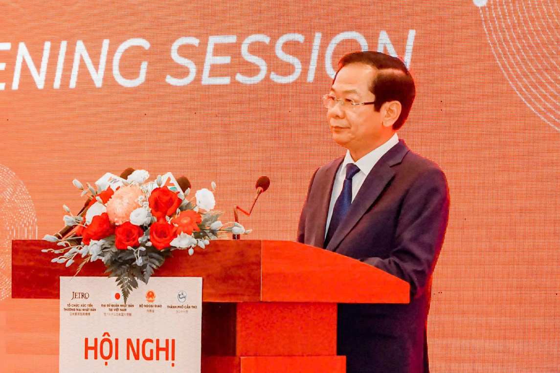 Bi thu Thanh uy Can Tho Do Thanh Binh phat bieu tai hoi nghi. Anh: Van Duong