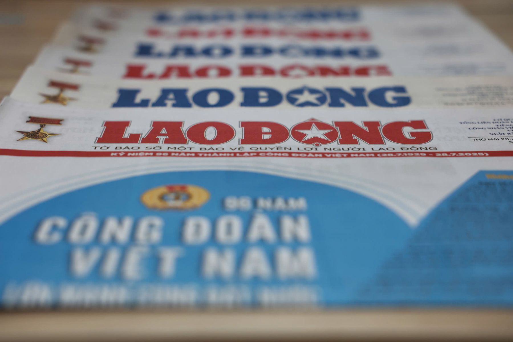 Lao Dong Newspaper's clay. Photo: Hai Nguyen