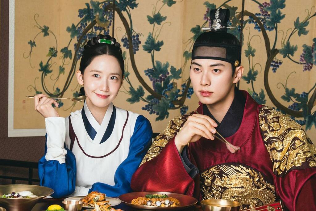 YoonA and Lee Chae Min in the movie "The reward of the bully". Photo: Producer