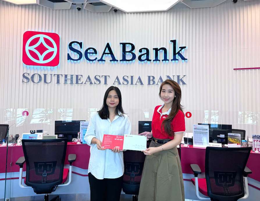 SeABankが設立した奨学金基金「Uom mam uoc mo」は、困難な状況にあるが努力し、学業で向上心を示す子供たちを支援したいという願いを込めて設立されました。写真:SeABank