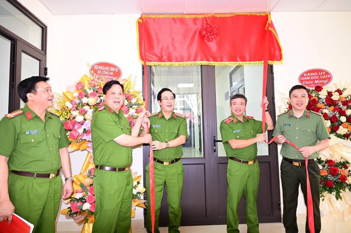 ハイフォン市警察は、刑事技術室に独立した本部とDNA鑑定センターを開設しました。写真:ハイフォン市警察