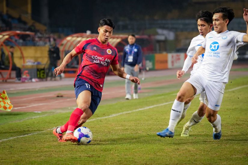 Nam Dinh Club will face Hanoi Police in the 2024-2025 National Super Cup. Photo: VPF