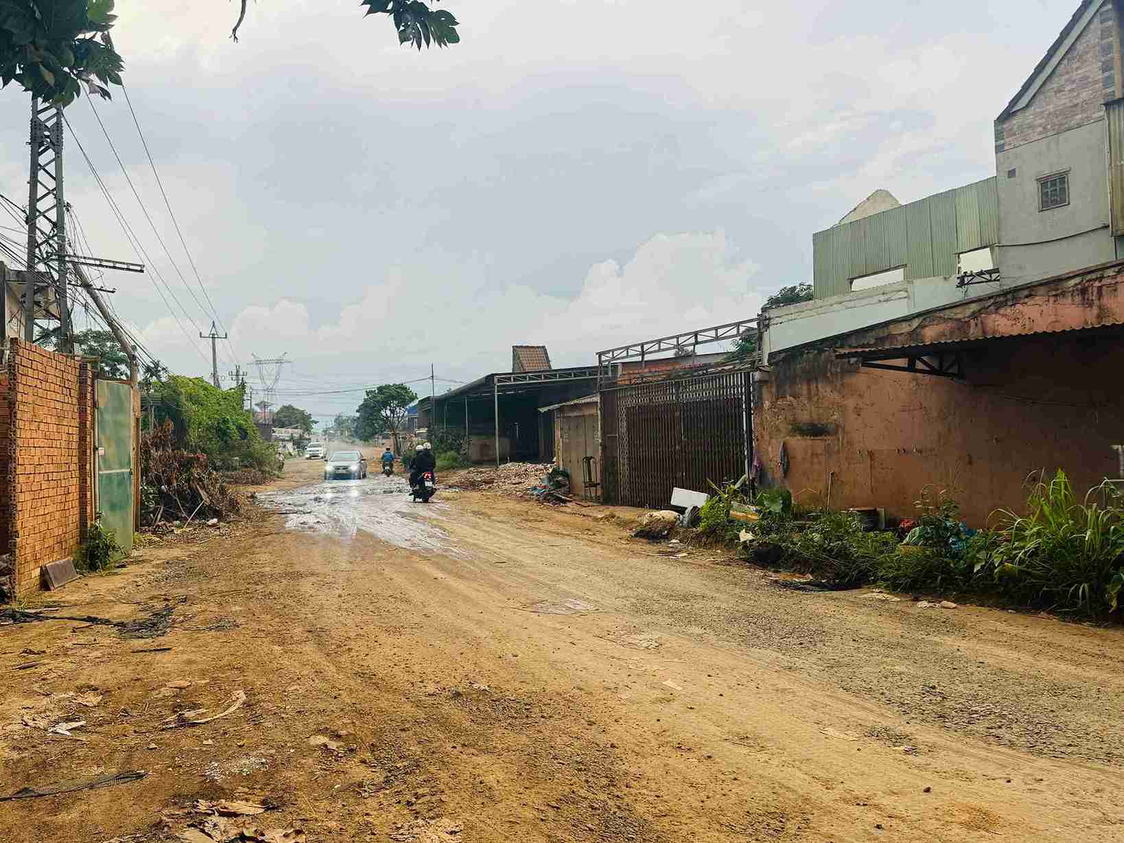 The Ho Chi Minh Road project, the eastern bypass section of Buon Ma Thuot (Dak Lak province) will be completed in 2025. Photo: Bao Trung