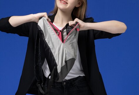 Benefits of exercising with a weighted vest. Photo: Thuy Duong