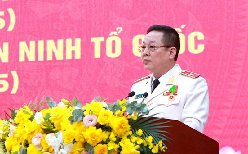 Major General Bui Duc Hai - Director of Thai Nguyen Provincial Police is the individual awarded the Third Class Fatherland Protection Medal. Photo: Q.Vinh
