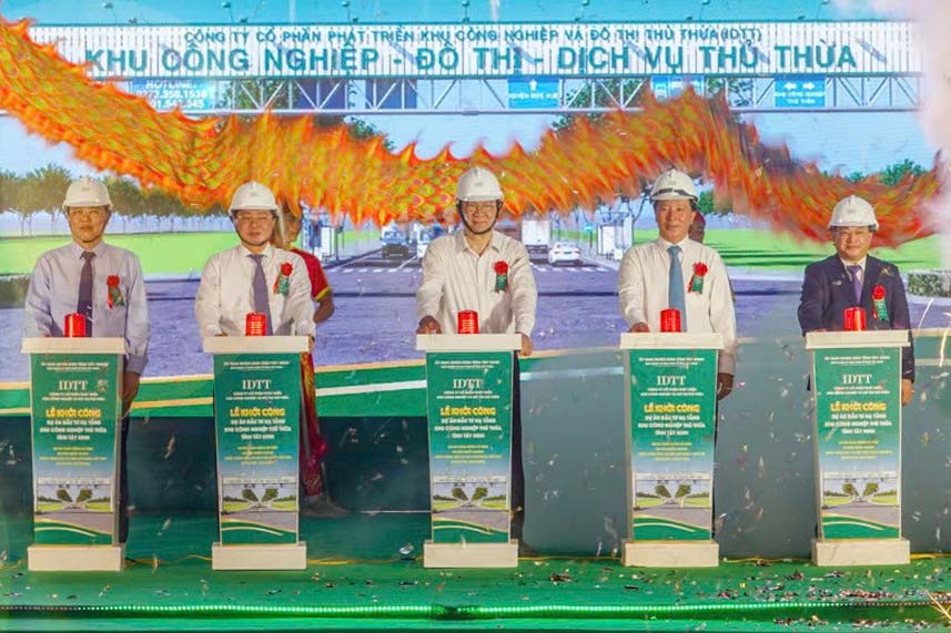 The Thu Thua Industrial Park project in Tay Ninh has officially started construction. Photo: Tho Pham