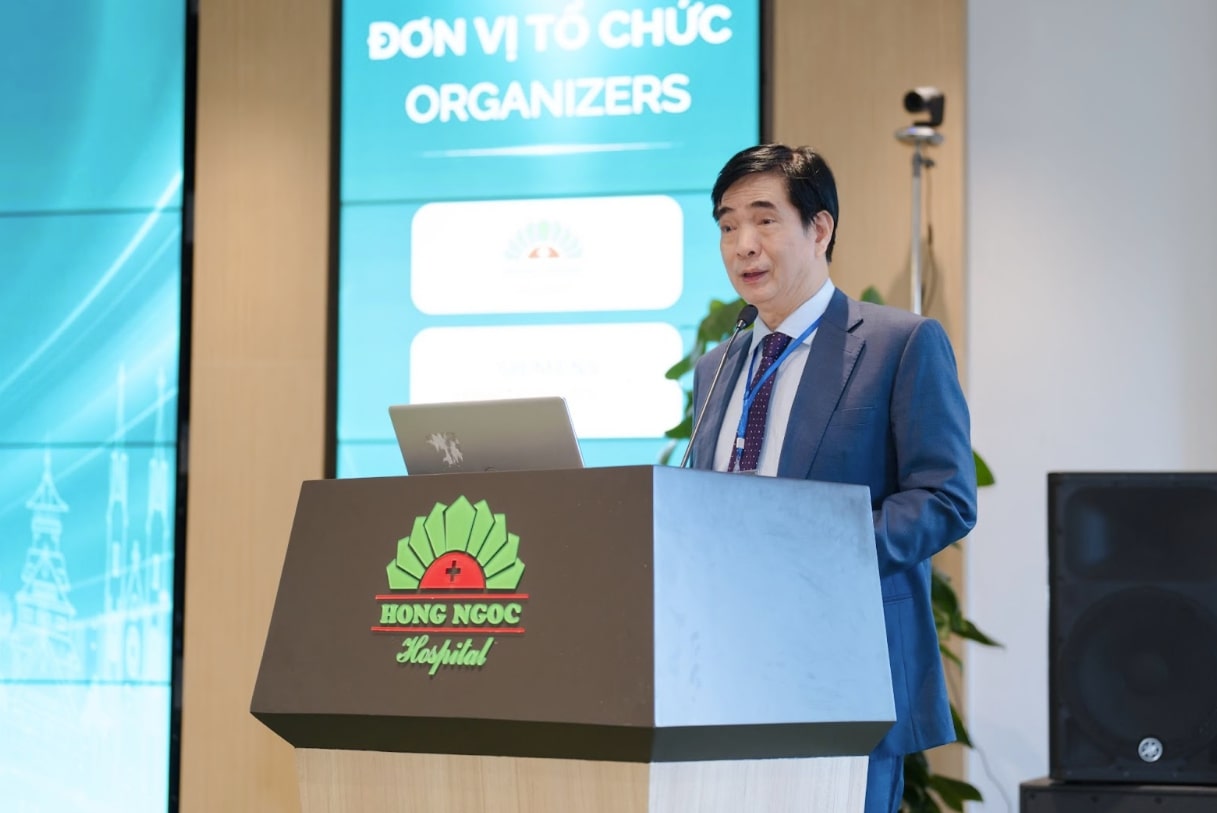 PGS.TS.BS. Ha Kim Trung phat bieu khai mac hoi thao. Anh: BVCC