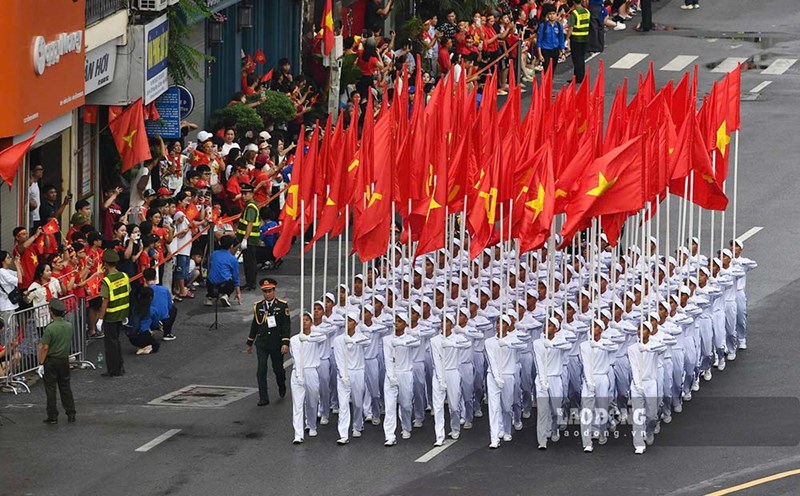 The Party and National Flag blocks will pass through Nguyen Thai Hoc Street according to the parade route, marches to celebrate the 80th anniversary of the August Revolution and National Day on September 2. Photo: Hai Nguyen