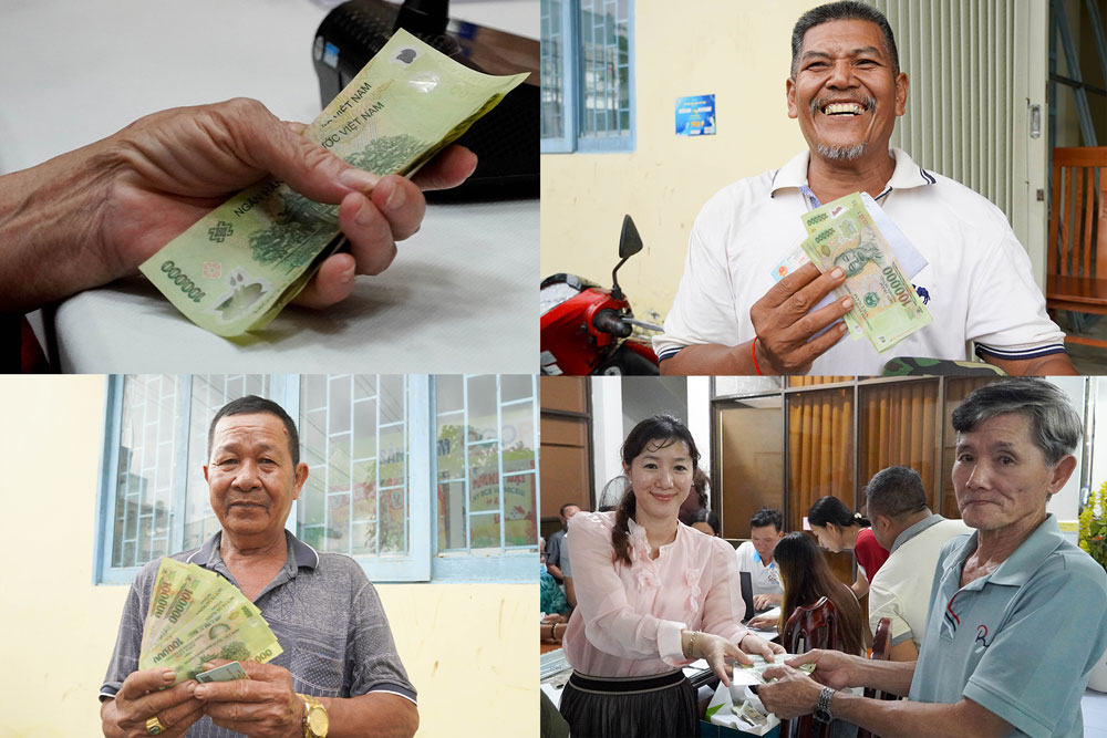 People happily received gifts on the occasion of National Day, September 2.