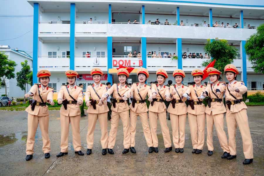 Cac chien si co tinh than thoai mai, san sang hoan thanh nhiem vu dieu binh A80. Anh: Nguyen Hang