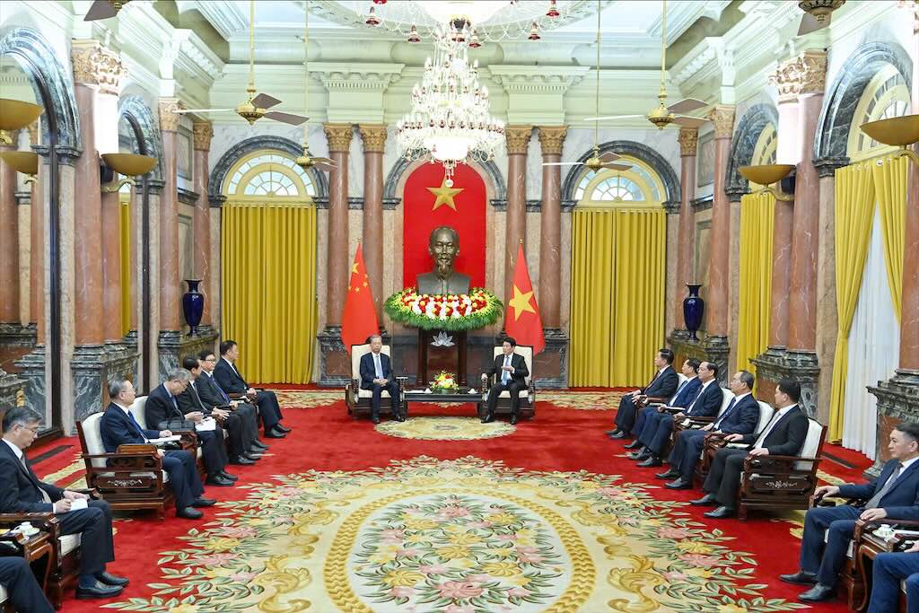 Politburo member and President Luong Cuong received Politburo member and Chief People's Artist of China Zhao Lusi. Photo: Hai Nguyen