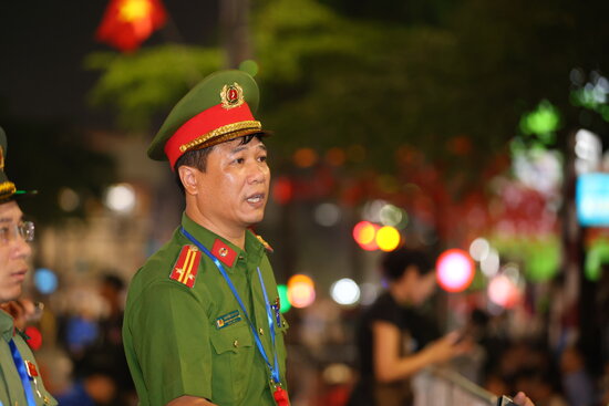Cac can bo chien si san sang