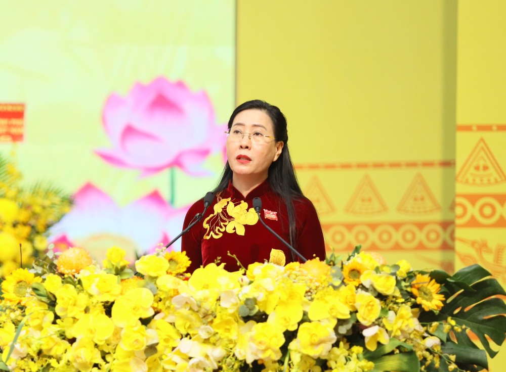 Bi thu Tinh uy Quang Ngai Bui Thi Quynh Van. Anh: VGP
