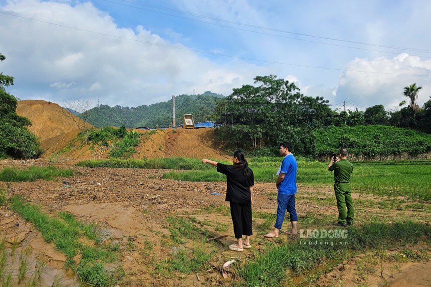 Người dân có đất canh tác thấp thỏm nỗi lo mất sinh kế. Ảnh: Đặng Vũ.