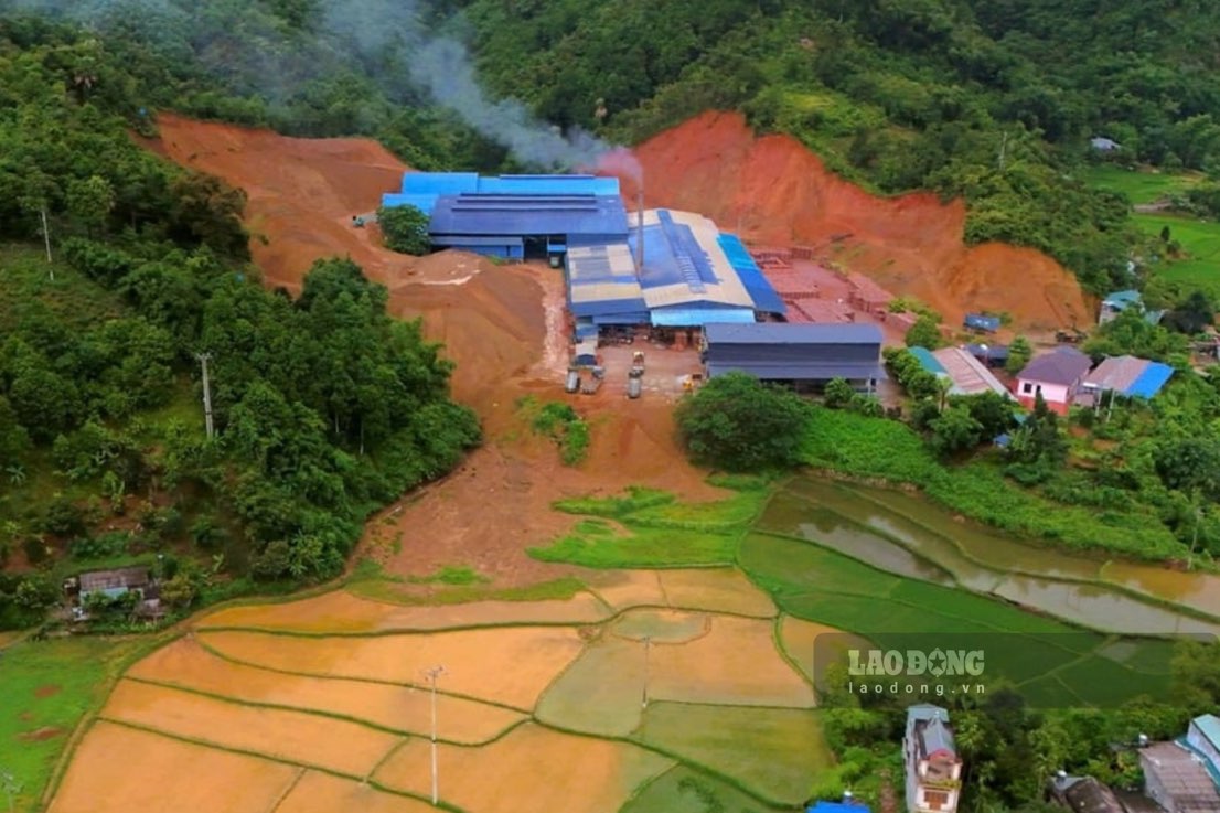 Trong khi chờ phương án giải quyết, người dân vẫn sống trong nỗi lo mất đất canh tác. Ảnh: Đặng Vũ.