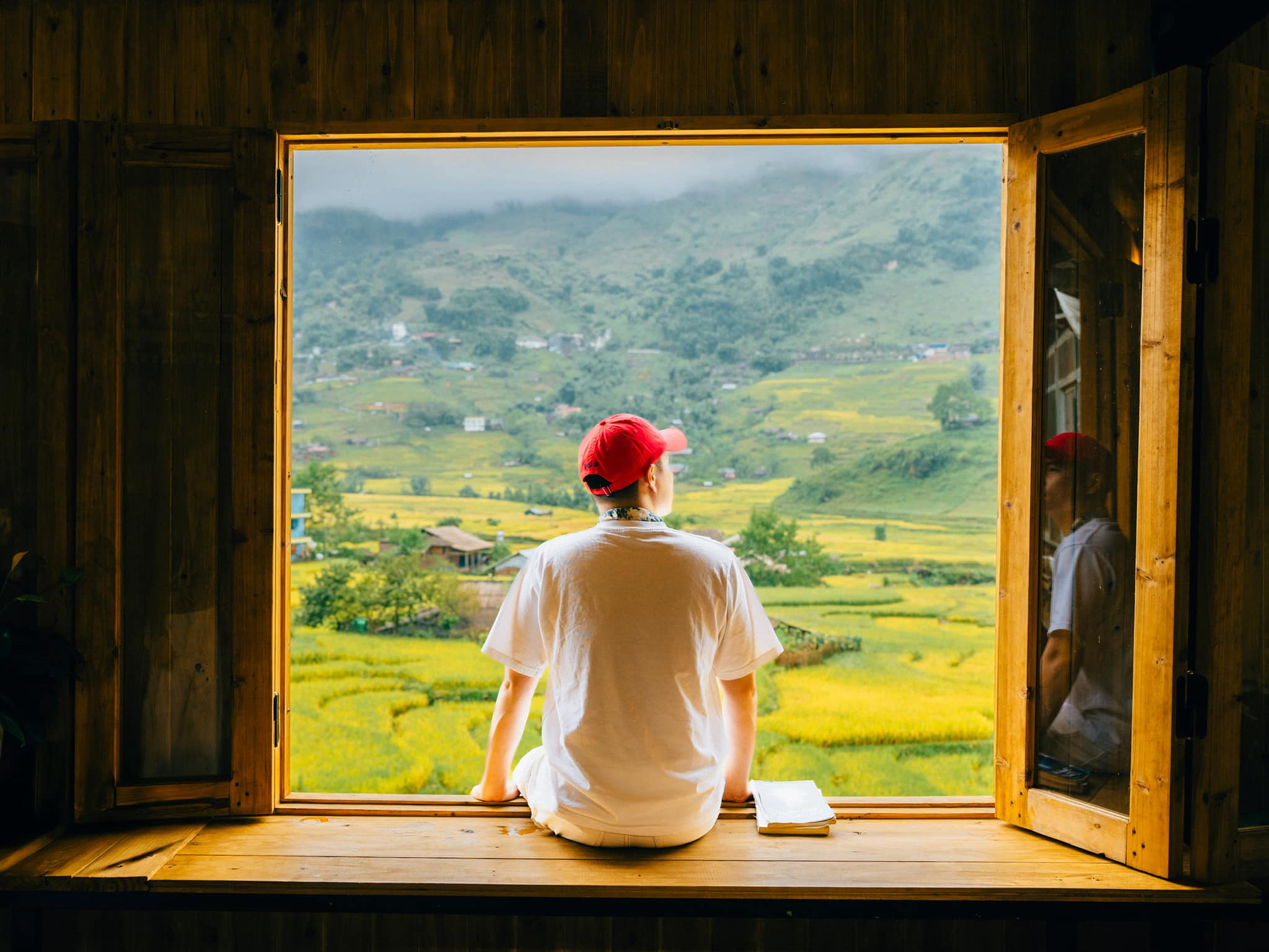 Tai Sa Pa, phan lon thoi gian anh Trong Nghia tham quan ban Ta Van, thu gian o cac quan ca phe nam giua ruong lua va view ngam thung lung nhu quan La, De Mong va Sailing Cafe.