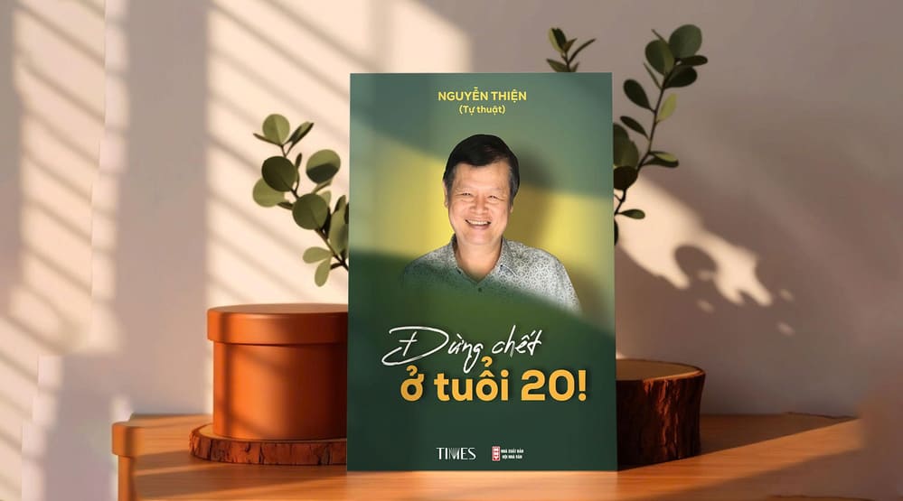 El libro '¡No mueras a los 20 años!' del autor Nguyen Thien es publicado por la editorial de la Asociacion de Escritores en colaboracion con la Editorial de Ciencia y Educacion de la Era (TIMES). Foto: Editorial