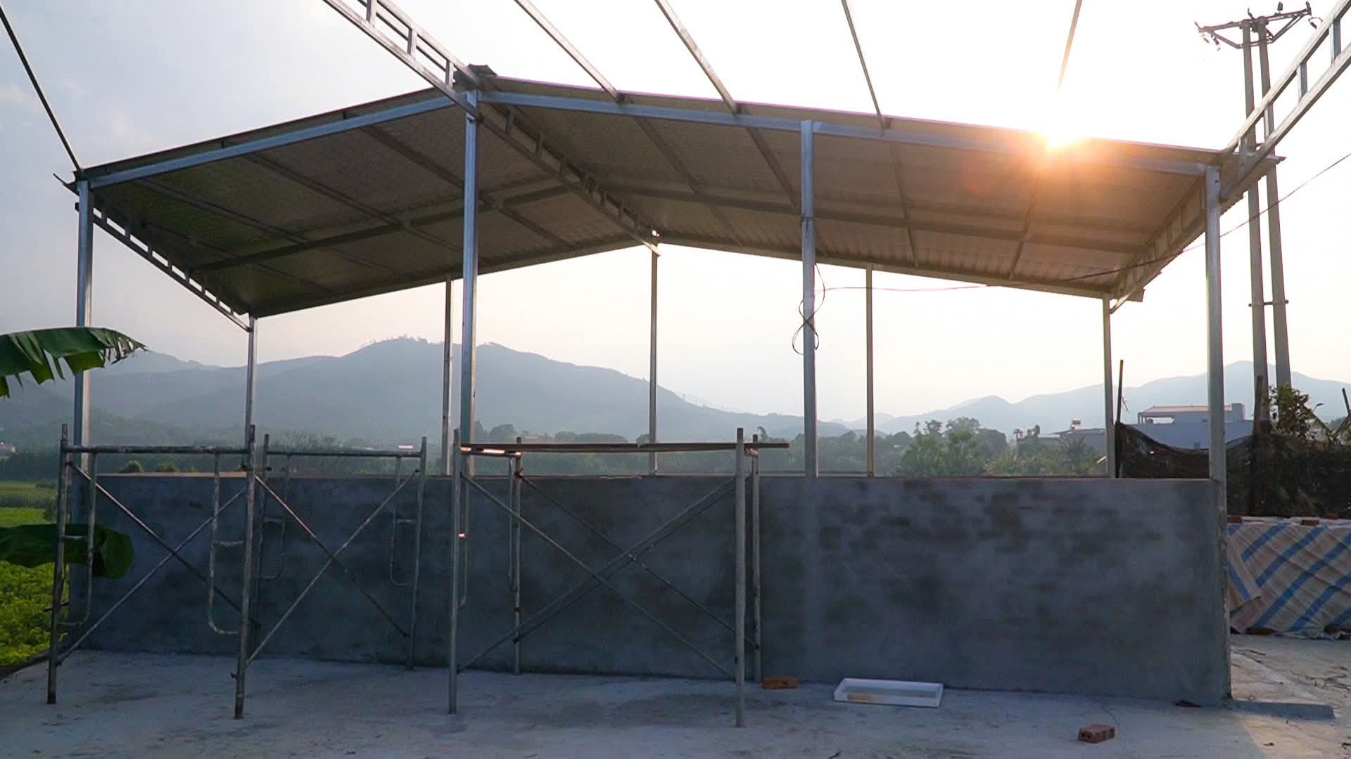 Nhieu cong trinh xay dung trai phep bi yeu cau thao do. Anh: Van Duc