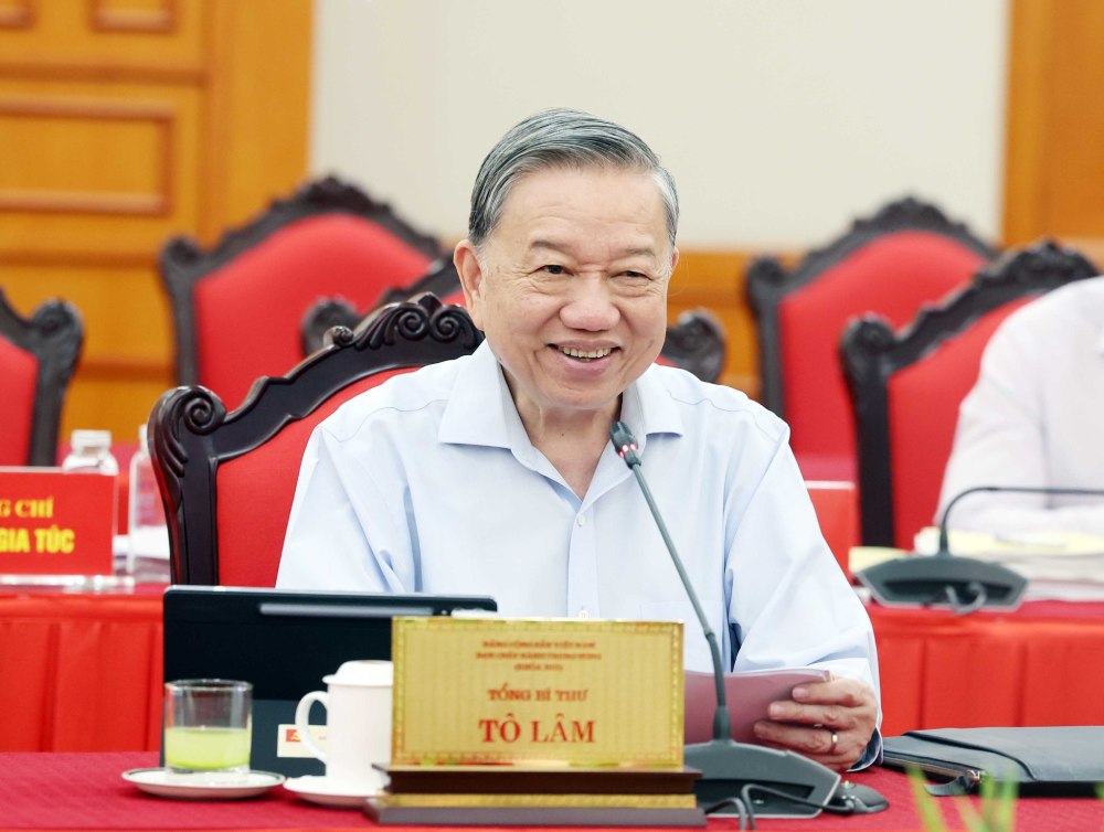 Tổng Bí thư: Cần có chính sách huy động nguồn lực tư nhân tham gia dự án hạ tầng trọng yếu