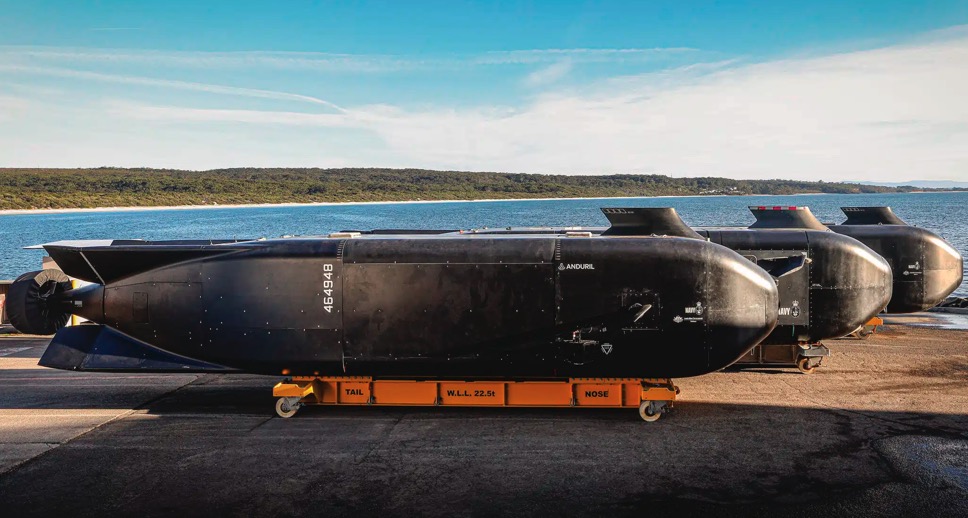 Tres prototipos de submarinos Ghost Shark desarrollados para la Armada australiana. Foto: Ministerio de Defensa australiano