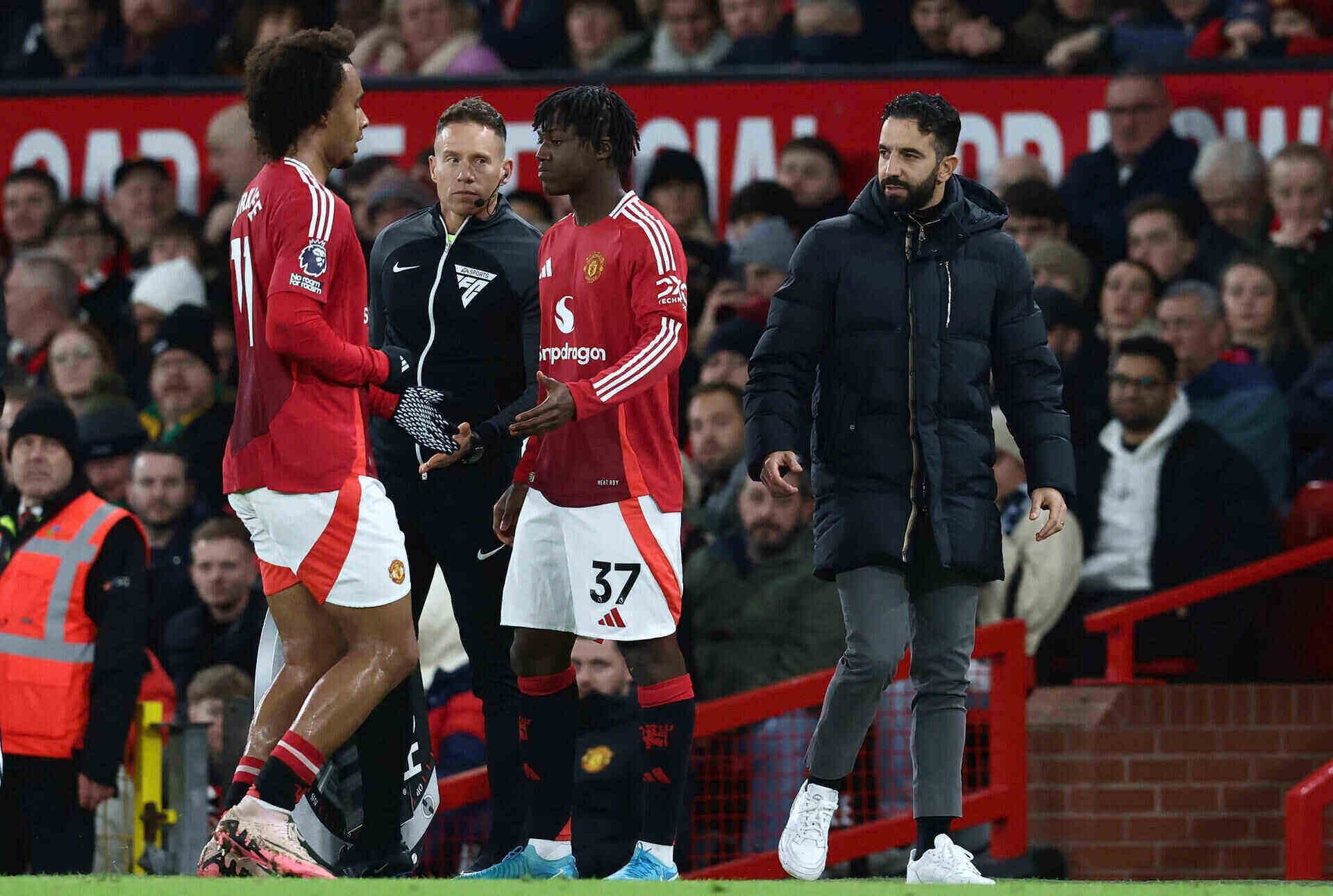Kobbie Mainoo muon roi Man United vi thoi gian ra san bi han che. Anh: AFP