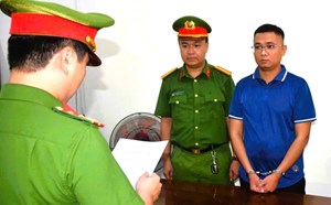 Đà Nẵng bắt, khởi tố nhân viên ngân hàng lừa đảo hơn 15 tỉ đồng