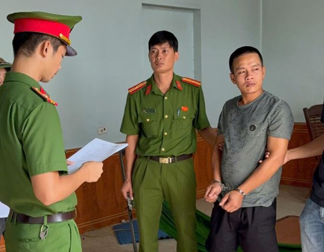 Tạm giam đối tượng hành hạ con đẻ tại Bắc Ninh