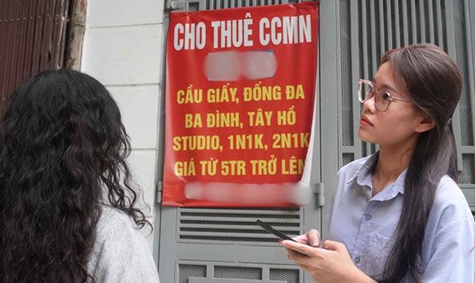 Sinh viên choáng váng vì giá thuê nhà trọ Hà Nội tăng mạnh